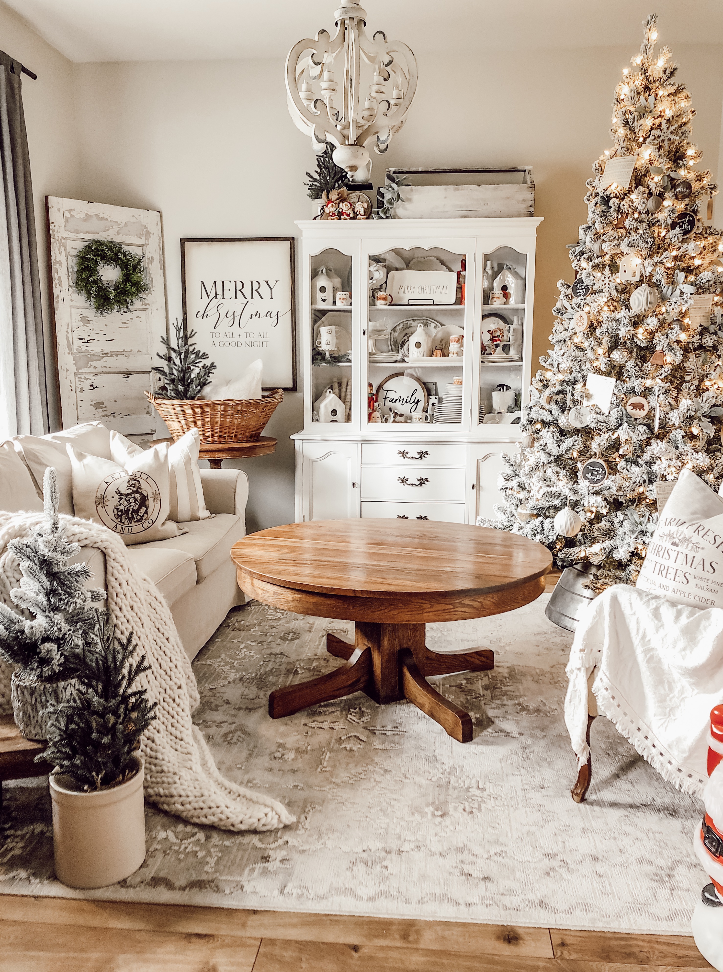 A Vintage & White Christmas Cottage Family Room - Rain and Pine